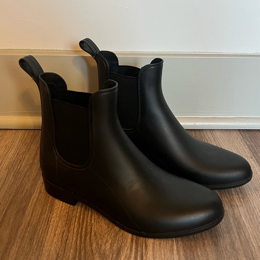 JCrew Chelsea rain booties, size 7